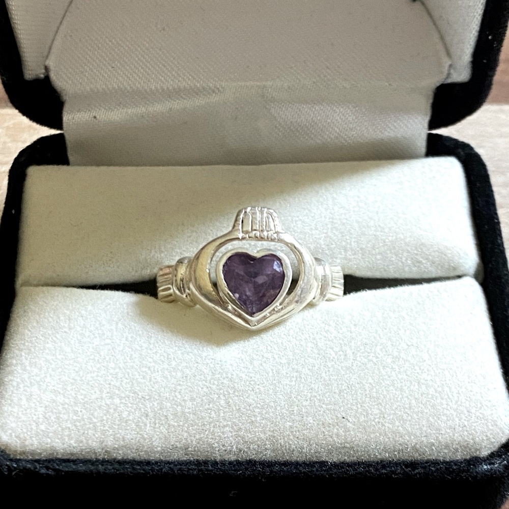 Sterling silver 925 Claddagh Ring with Purple Stone Heart